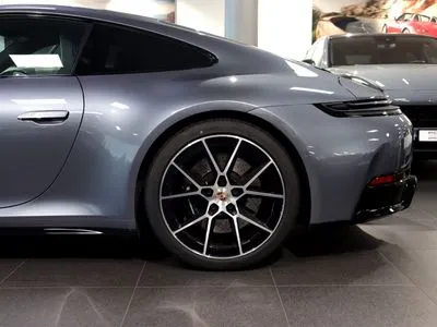 Porsche 911 Carrera T-Hybrid 4 GTS