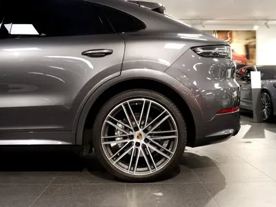 Porsche Cayenne Standard