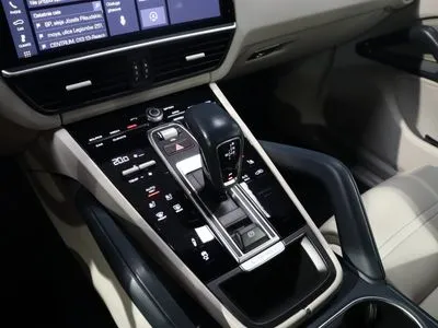 Porsche Cayenne Standard