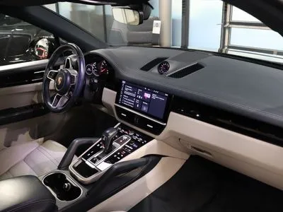 Porsche Cayenne Standard
