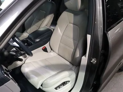 Porsche Cayenne Standard