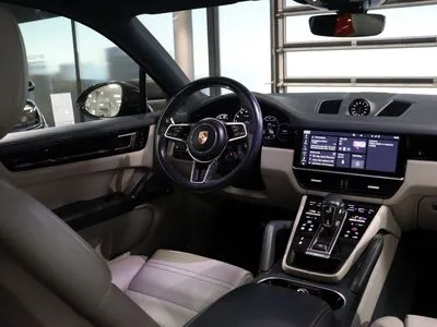Porsche Cayenne Standard