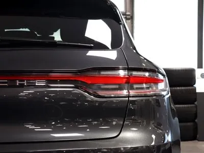Porsche Macan Standard