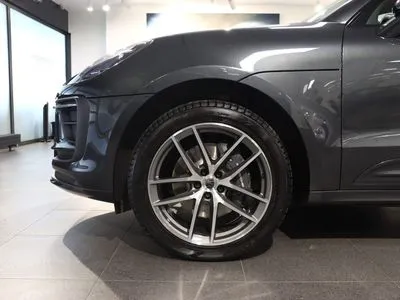 Porsche Macan Standard