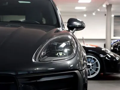 Porsche Macan Standard