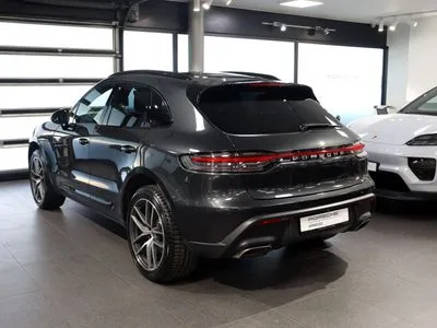 Porsche Macan Standard