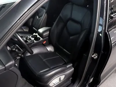 Porsche Macan Standard