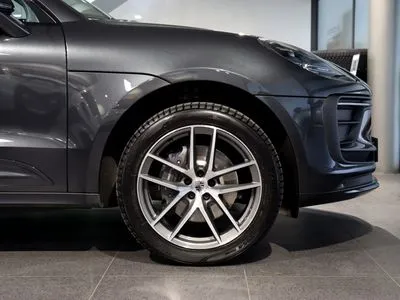 Porsche Macan Standard