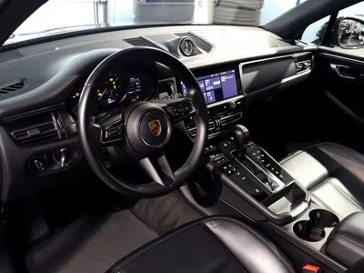 Porsche Macan Standard