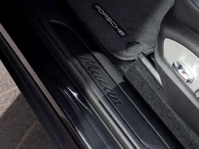 Porsche Macan Standard