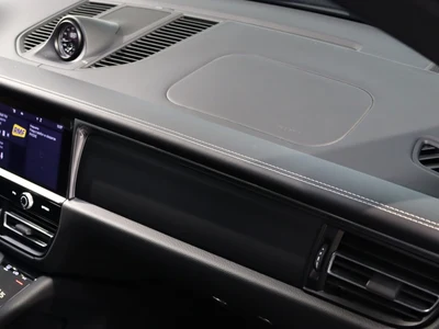 Porsche Macan T
