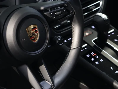 Porsche Macan T