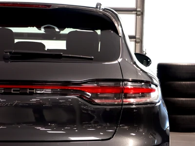 Porsche Macan T