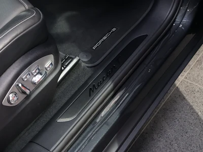 Porsche Macan T