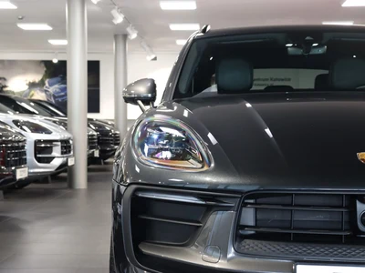 Porsche Macan T