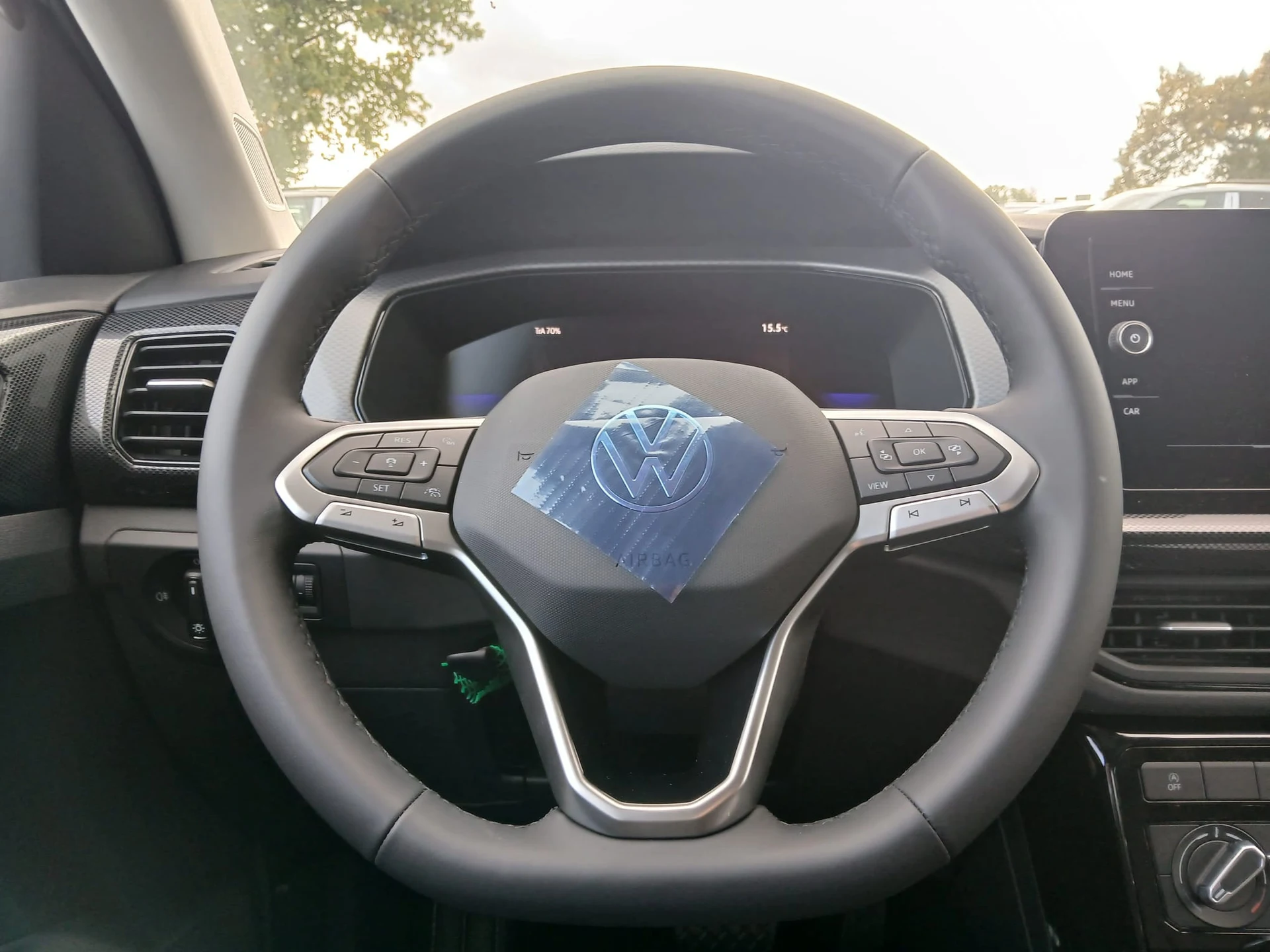 Volkswagen T-Cross 1.0 TSI Life Plus DSG — zdjęcie 11