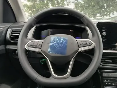 Volkswagen T-Cross 1.0 TSI Life Plus DSG