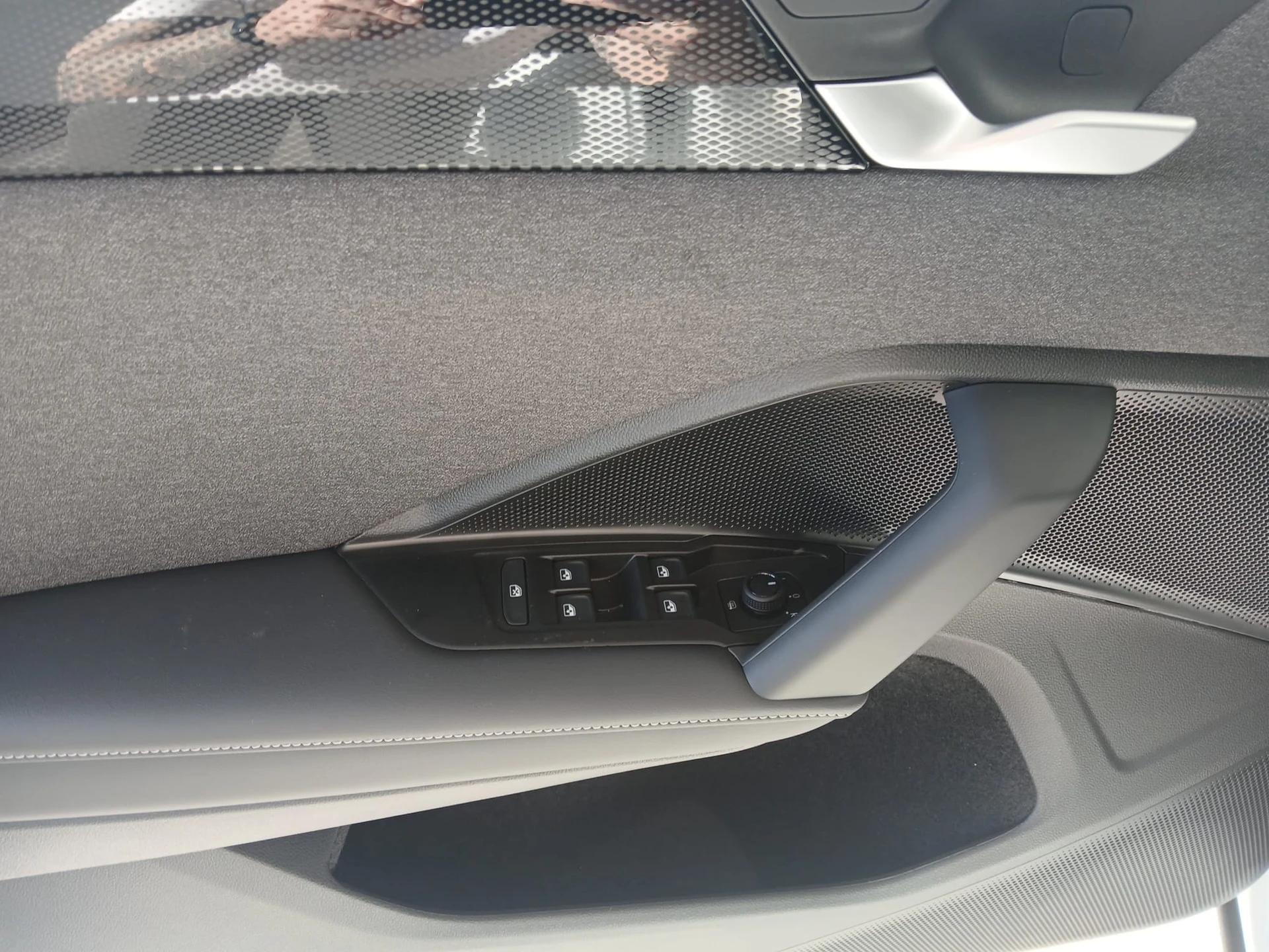 Volkswagen Tiguan 1.5 eTSI Trend DSG III (2024-) — zdjęcie 18
