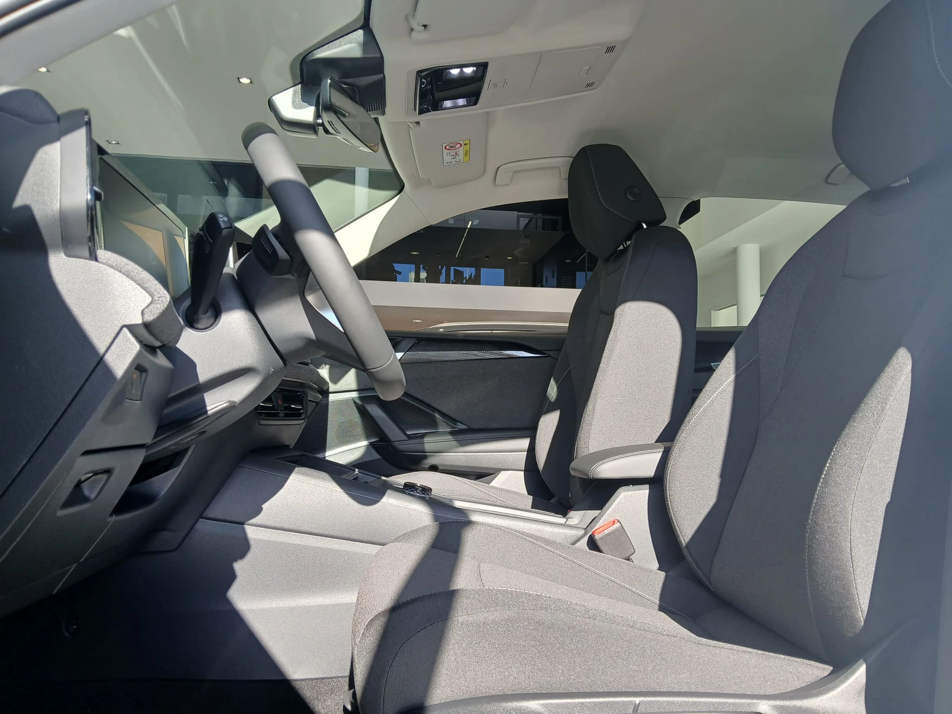 Volkswagen Tiguan 1.5 eTSI Trend DSG III (2024-) — zdjęcie 9