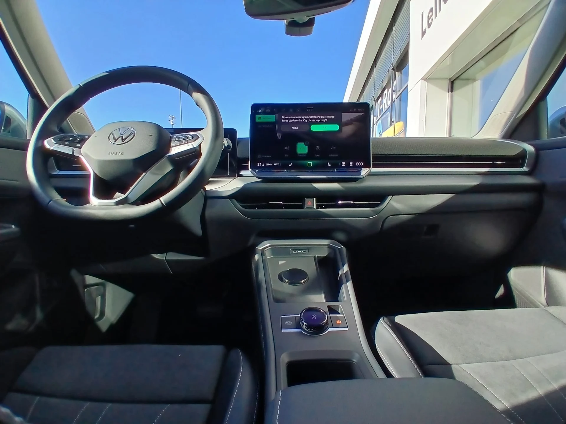 Volkswagen T-Roc 1.5 eTSI Life DSG II (2025-) — zdjęcie 9