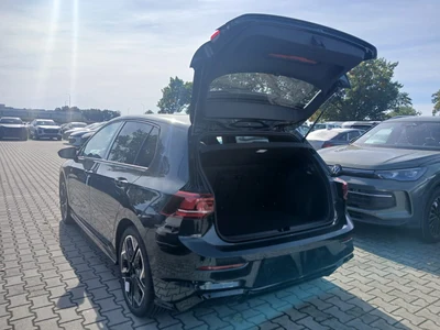 Volkswagen Golf 1.5 TSI R-Line Plus