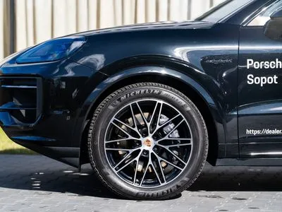 Porsche Cayenne E-Hybrid PHEV Black Edition