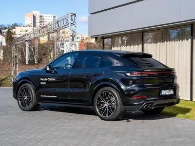 Porsche Cayenne E-Hybrid PHEV Black Edition
