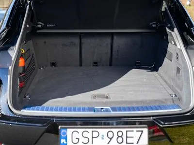 Porsche Cayenne E-Hybrid PHEV Black Edition
