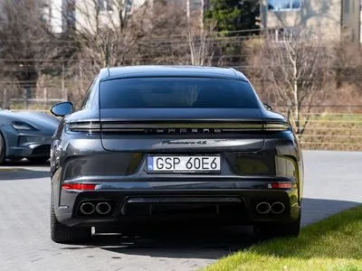 Porsche Panamera 4S E-Hybrid