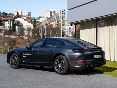 Porsche Panamera 4S E-Hybrid