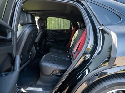 Porsche Cayenne Black Edition