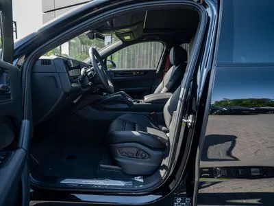 Porsche Cayenne Black Edition