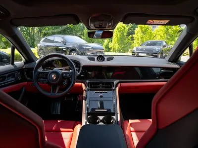 Porsche Panamera 4 E-Hybrid