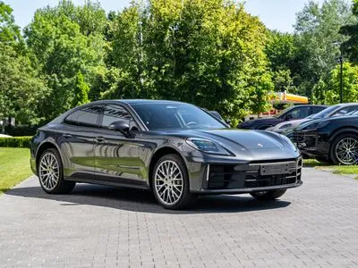 Porsche Panamera 4 E-Hybrid