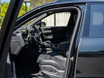 Porsche Cayenne S E-Hybrid PHEV Black Edition