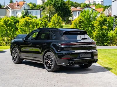 Porsche Cayenne S E-Hybrid PHEV Black Edition