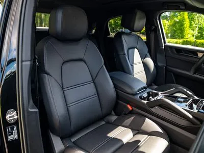Porsche Cayenne Black Edition