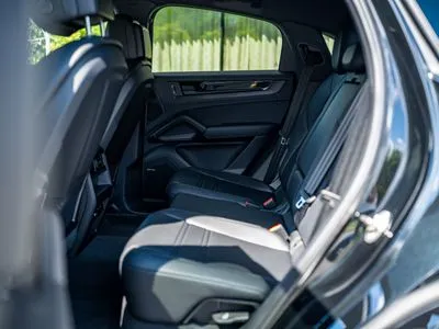 Porsche Cayenne Black Edition
