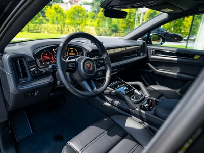 Porsche Cayenne Black Edition