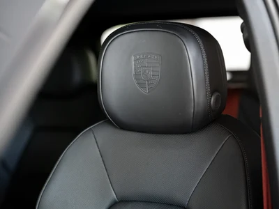 Porsche Cayenne E-Hybrid PHEV Black Edition