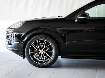 Porsche Cayenne E-Hybrid PHEV Black Edition