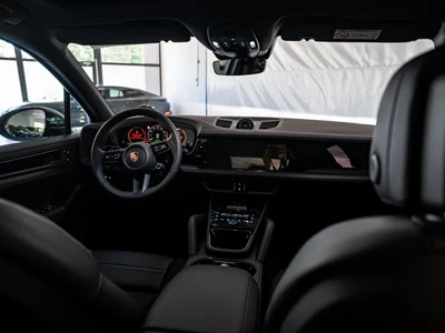 Porsche Cayenne E-Hybrid PHEV Black Edition