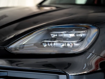 Porsche Cayenne E-Hybrid PHEV Black Edition
