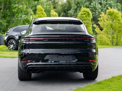 Porsche Cayenne Black Edition