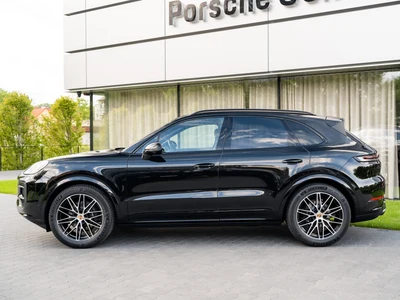 Porsche Cayenne Black Edition