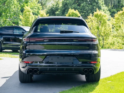 Porsche Cayenne Black Edition