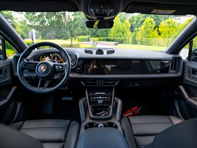Porsche Cayenne Black Edition