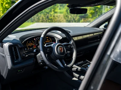 Porsche Cayenne Black Edition