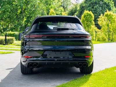 Porsche Cayenne Black Edition