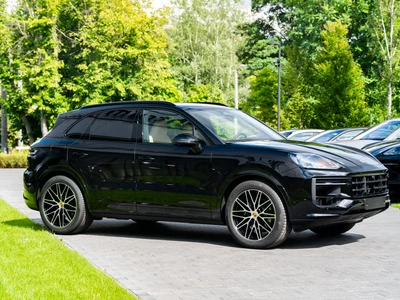 Porsche Cayenne Black Edition